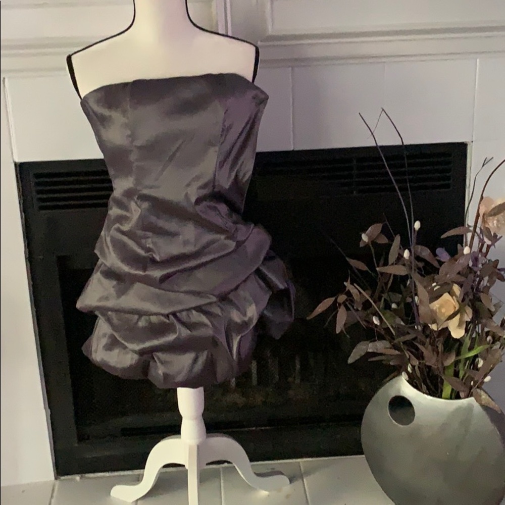 Jessica McClintock Cocktail Dress. Size: 4